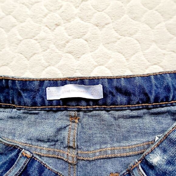 Zara denim skirt distressed floral applique grunge - Picture 3 of 8